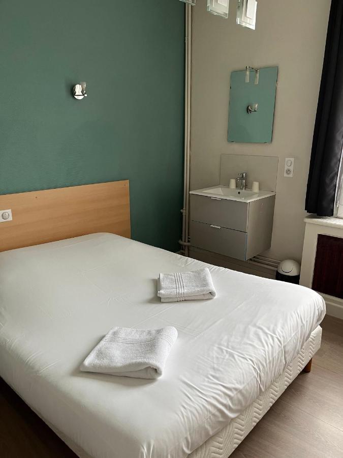 Aux Bons Amis Hotel Reims Exterior photo